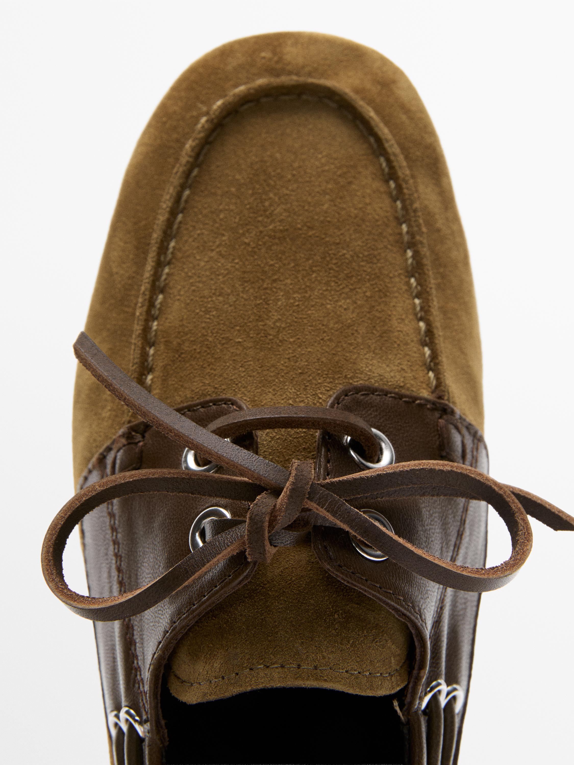 Chaussure bateau en cuir combiné
